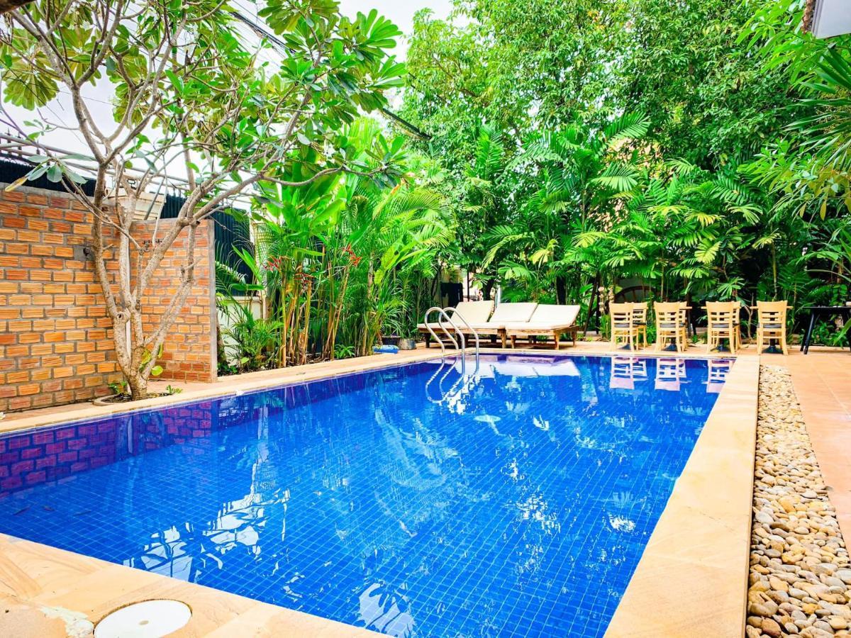 Ravoeun Angkor Boutique Hotel Siem Reap Bagian luar foto