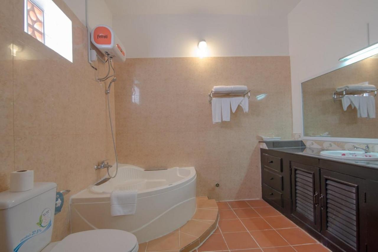 Ravoeun Angkor Boutique Hotel Siem Reap Bagian luar foto