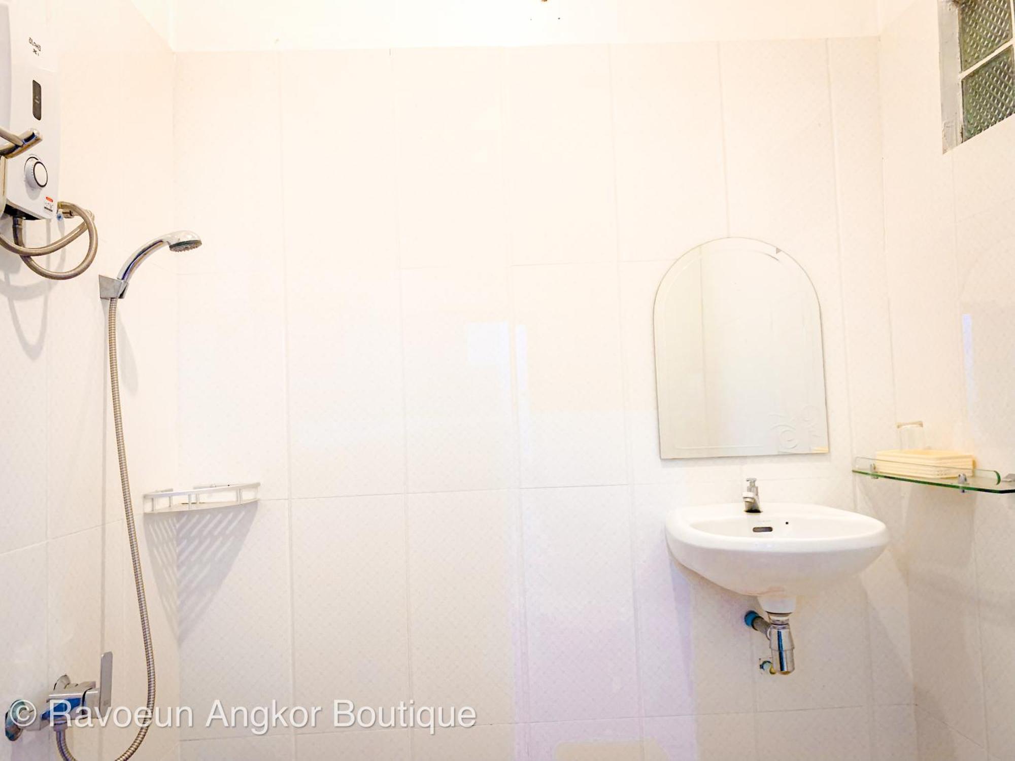Ravoeun Angkor Boutique Hotel Siem Reap Bagian luar foto